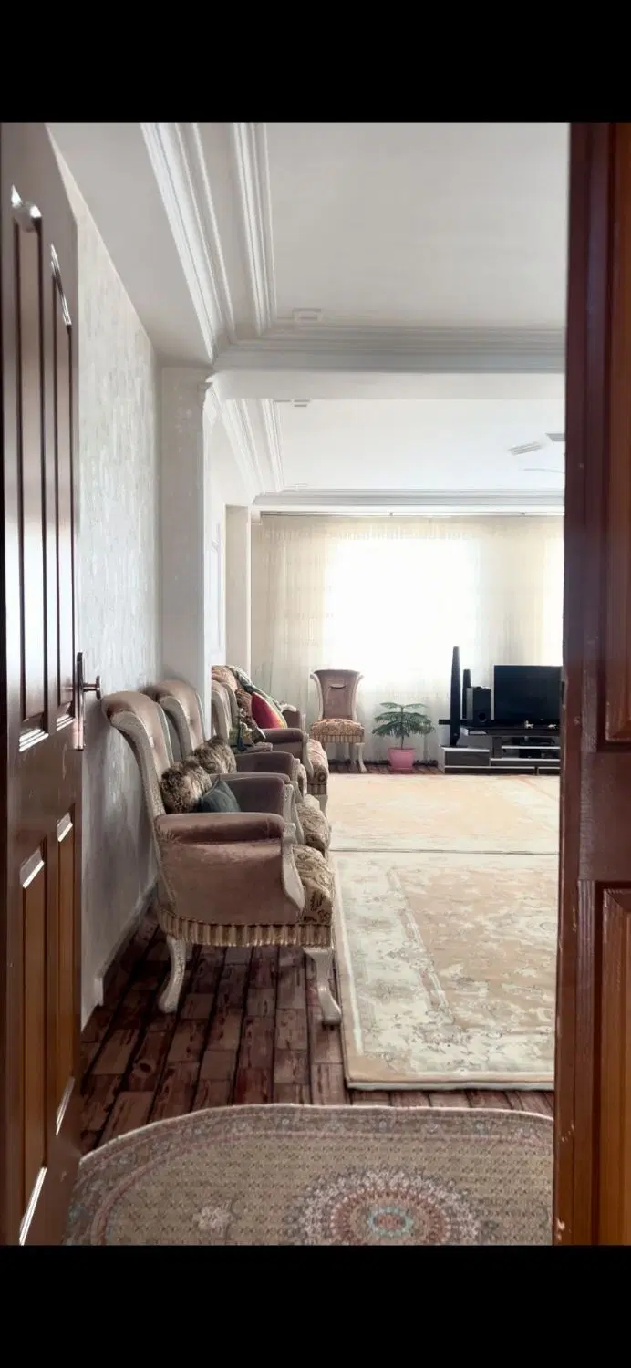 شهرک سینا فاز یک ۱۳۳ متر طبقه ۴ از ۴ تک واحده فول