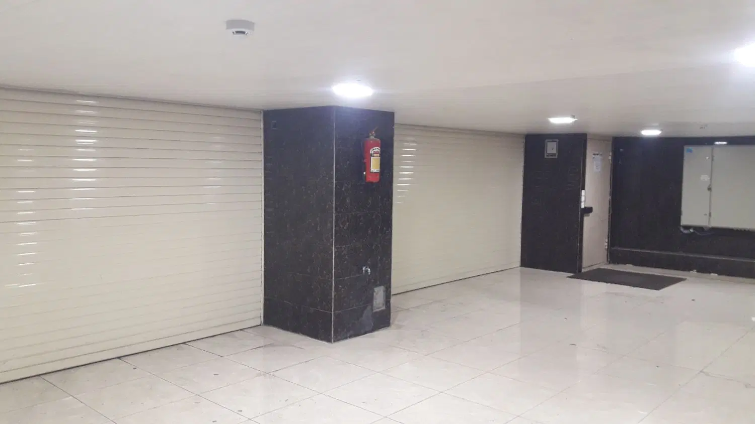 واحد ۹۶ متری شمس تبریزی شکلی شرشرا