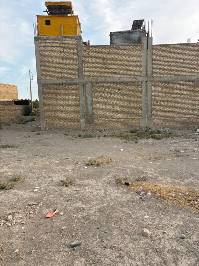 زمین ۱۵۰ متری معراج