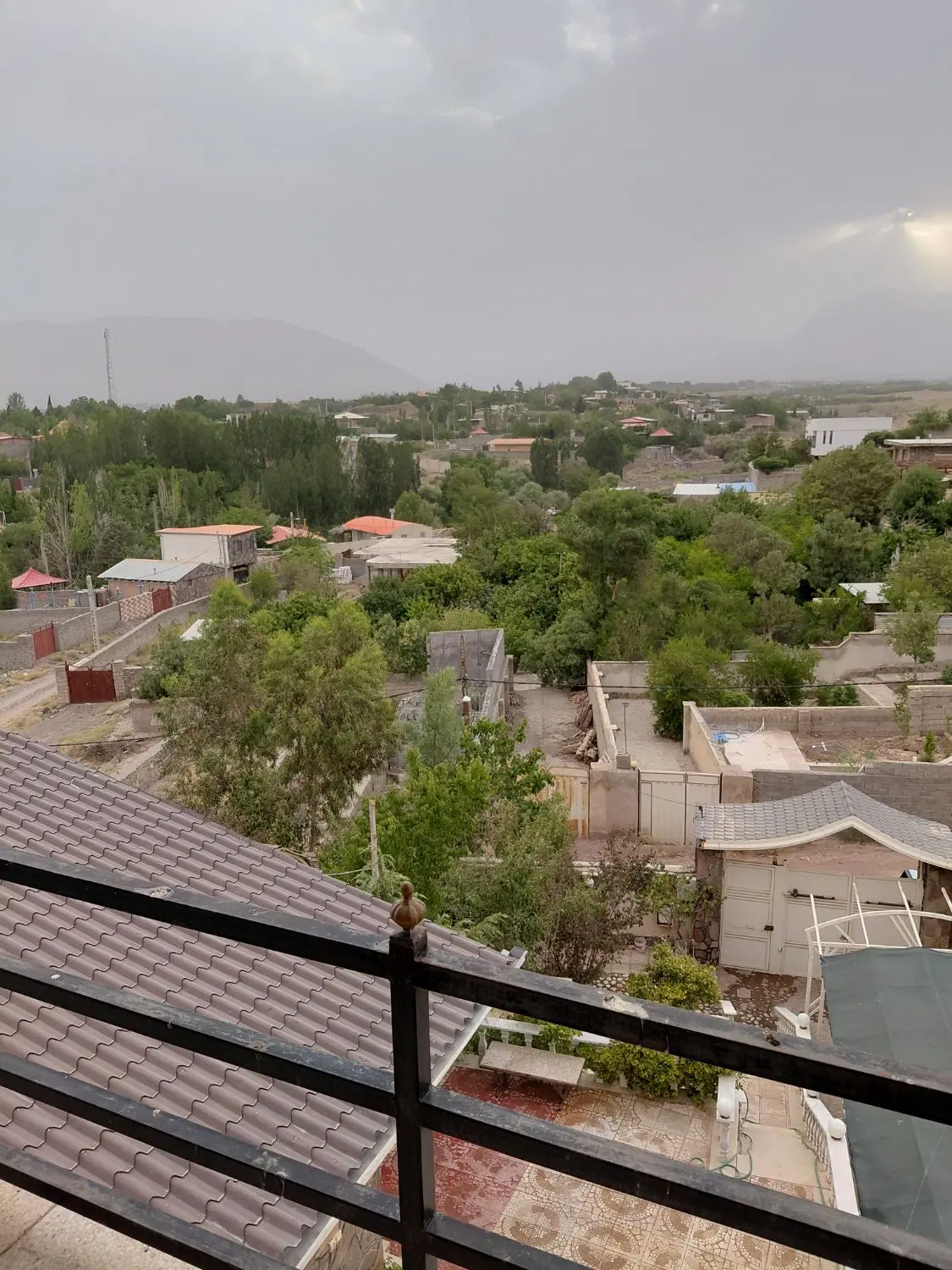 زمین کوهپایه