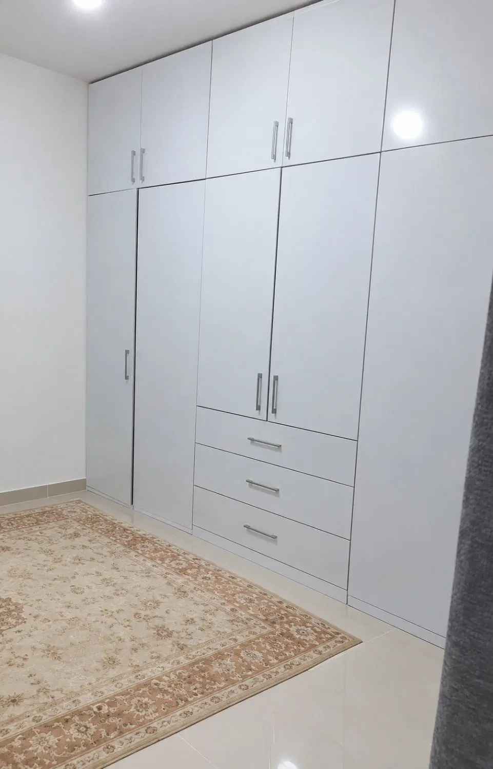 هسا 1 ، مدیران ، فول