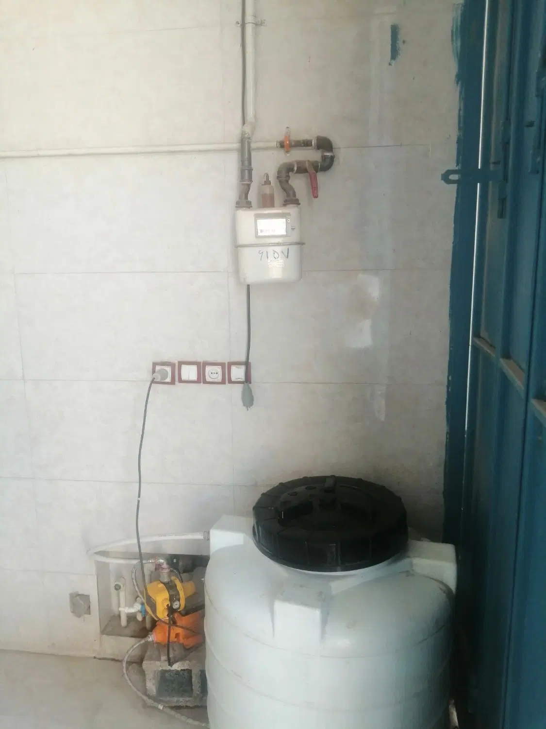کارگاه یا مغازه تجاری