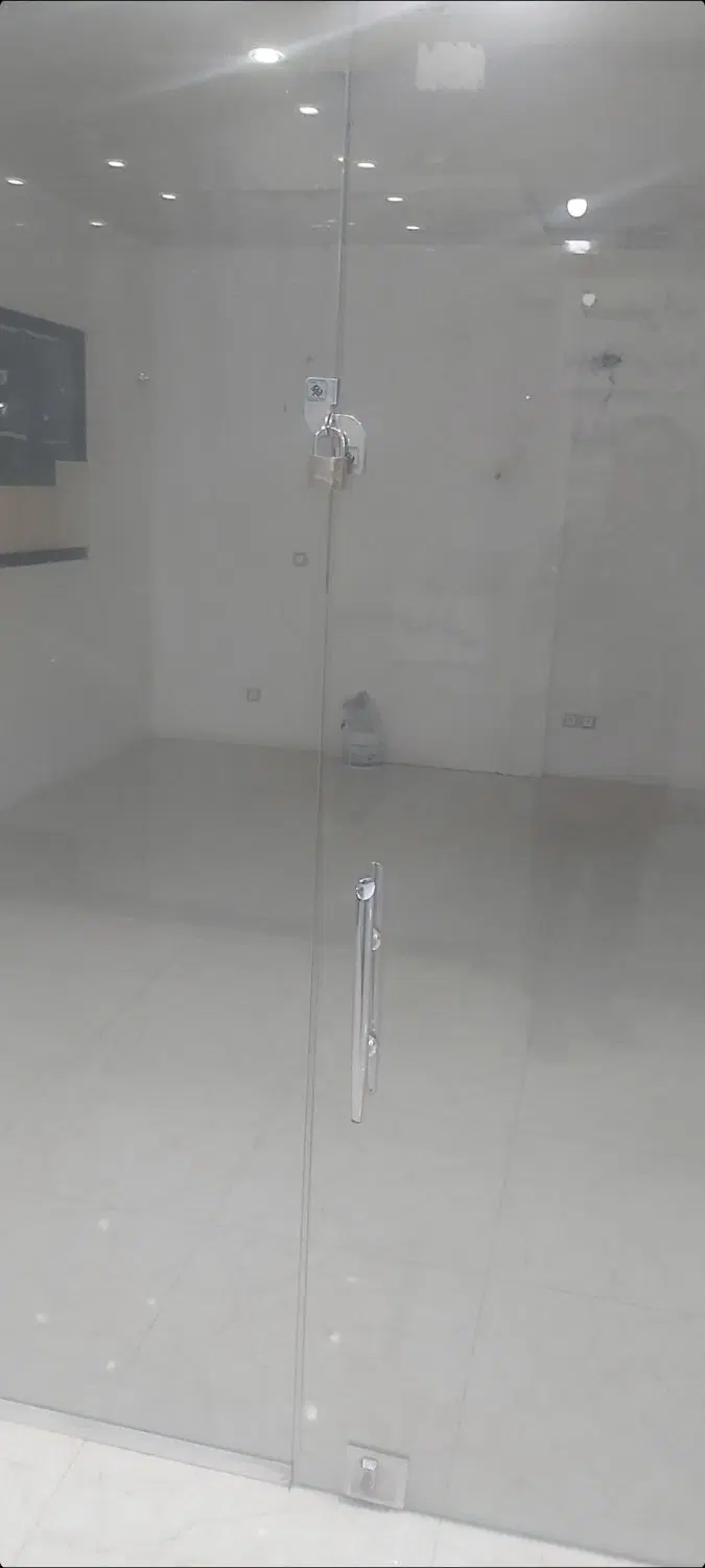 مغازه تجاری