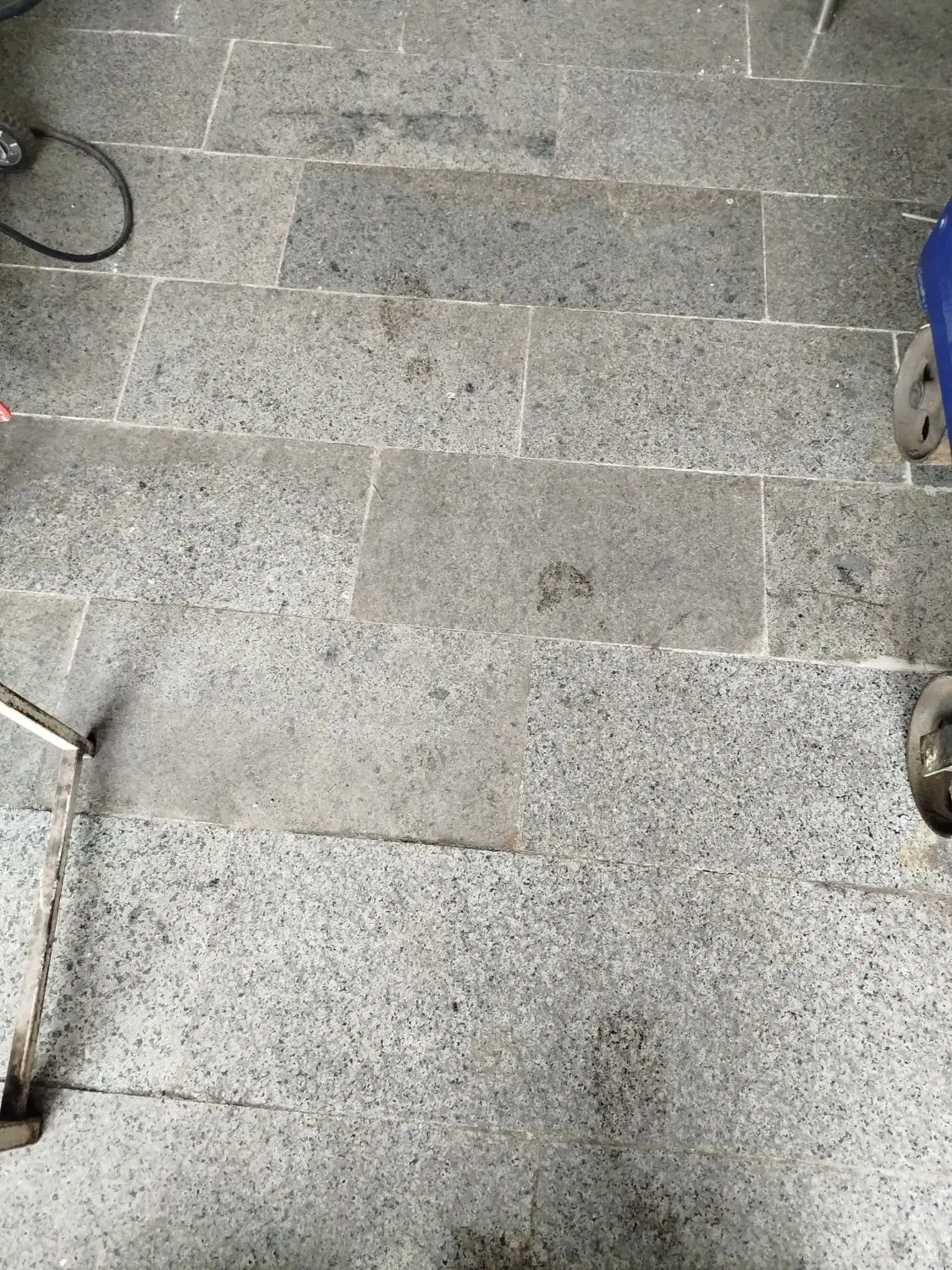 مغازه در دروازه تهران