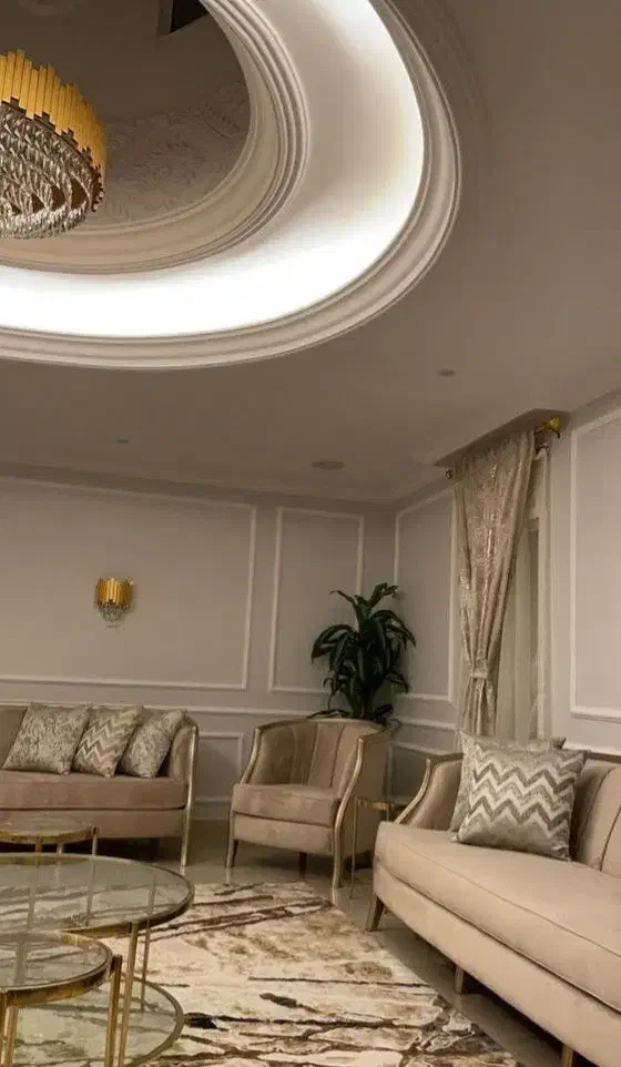 همخونه خانم
