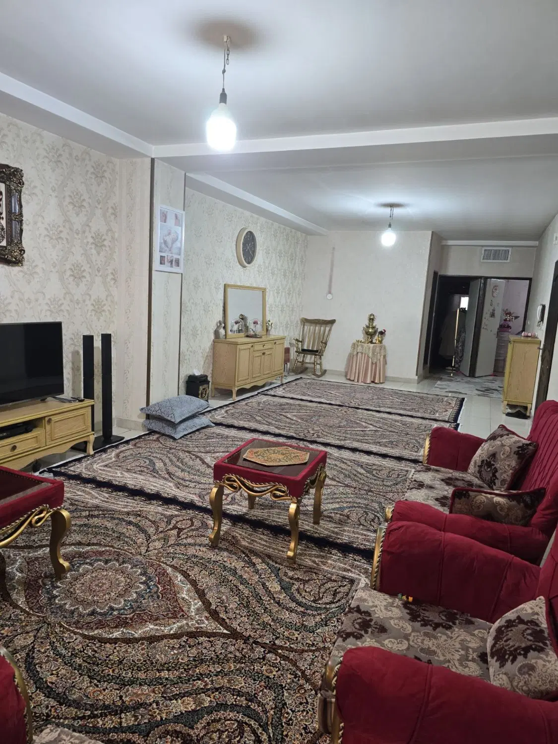 فروش آپارتمان ۱۱۲ متری فوری حصارک پایین طبقه اول