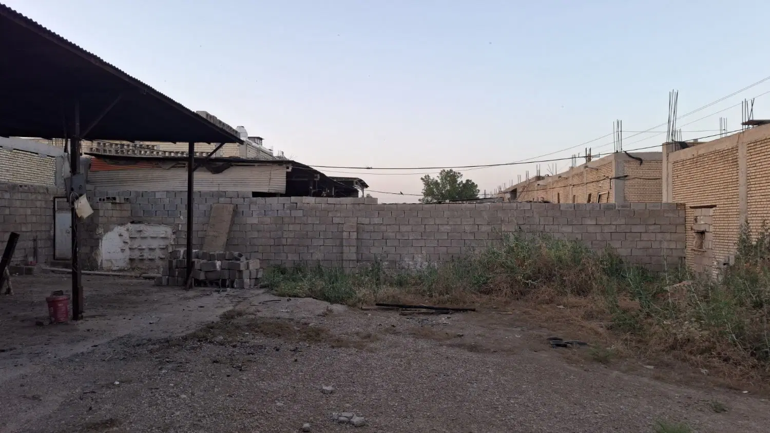 رهن یا اجاره گاراژ روبروی اداره برق گتوند