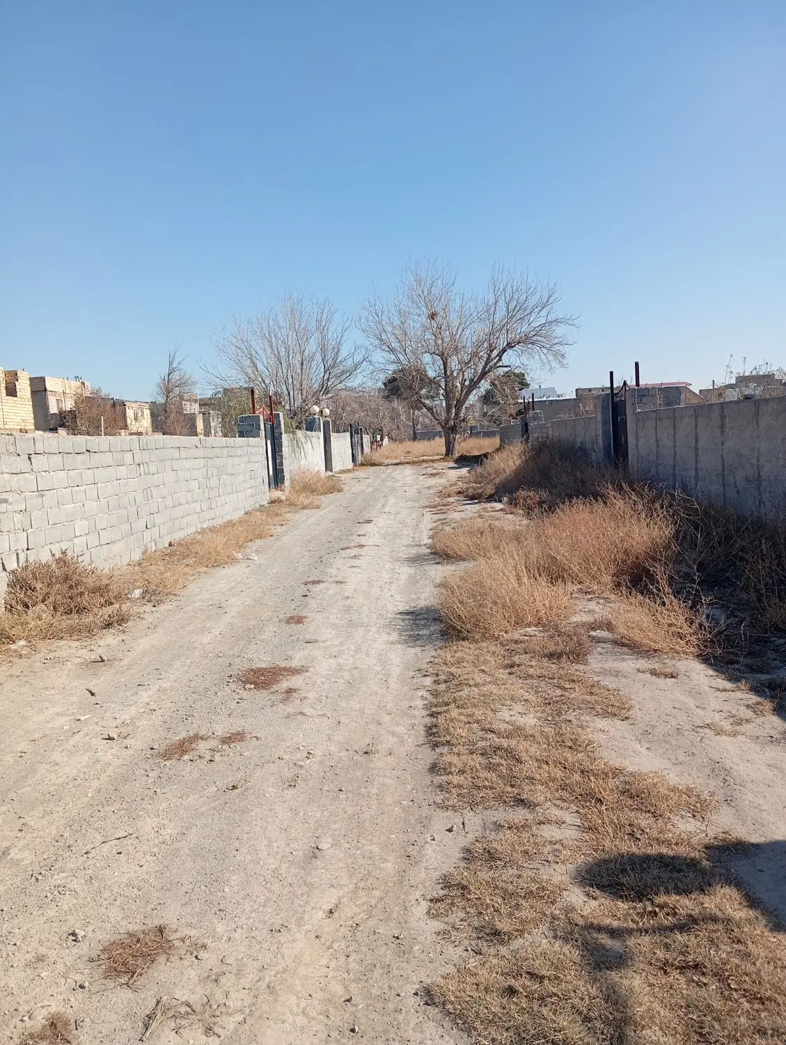 زمین در ماهدشت خیابان سرداران چمران .