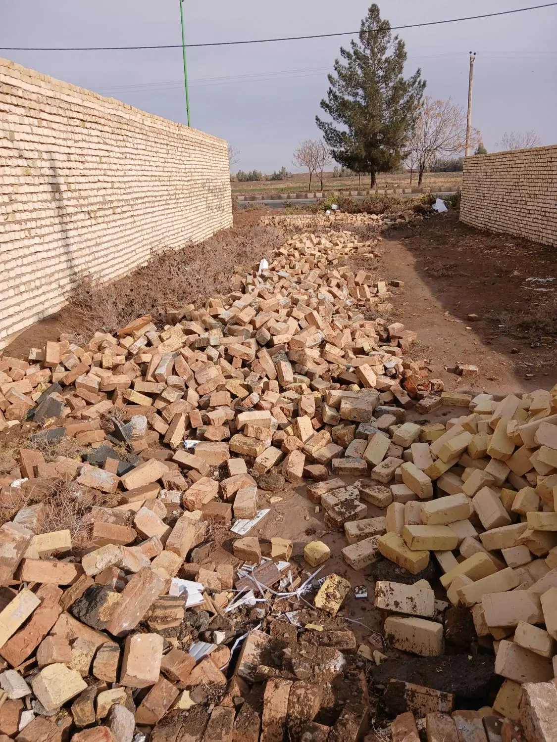 زمین مسکونی