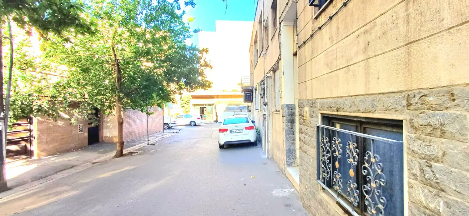 فروش ۶۴ متری زیر همکف حیاط مستقل در حشمتیه