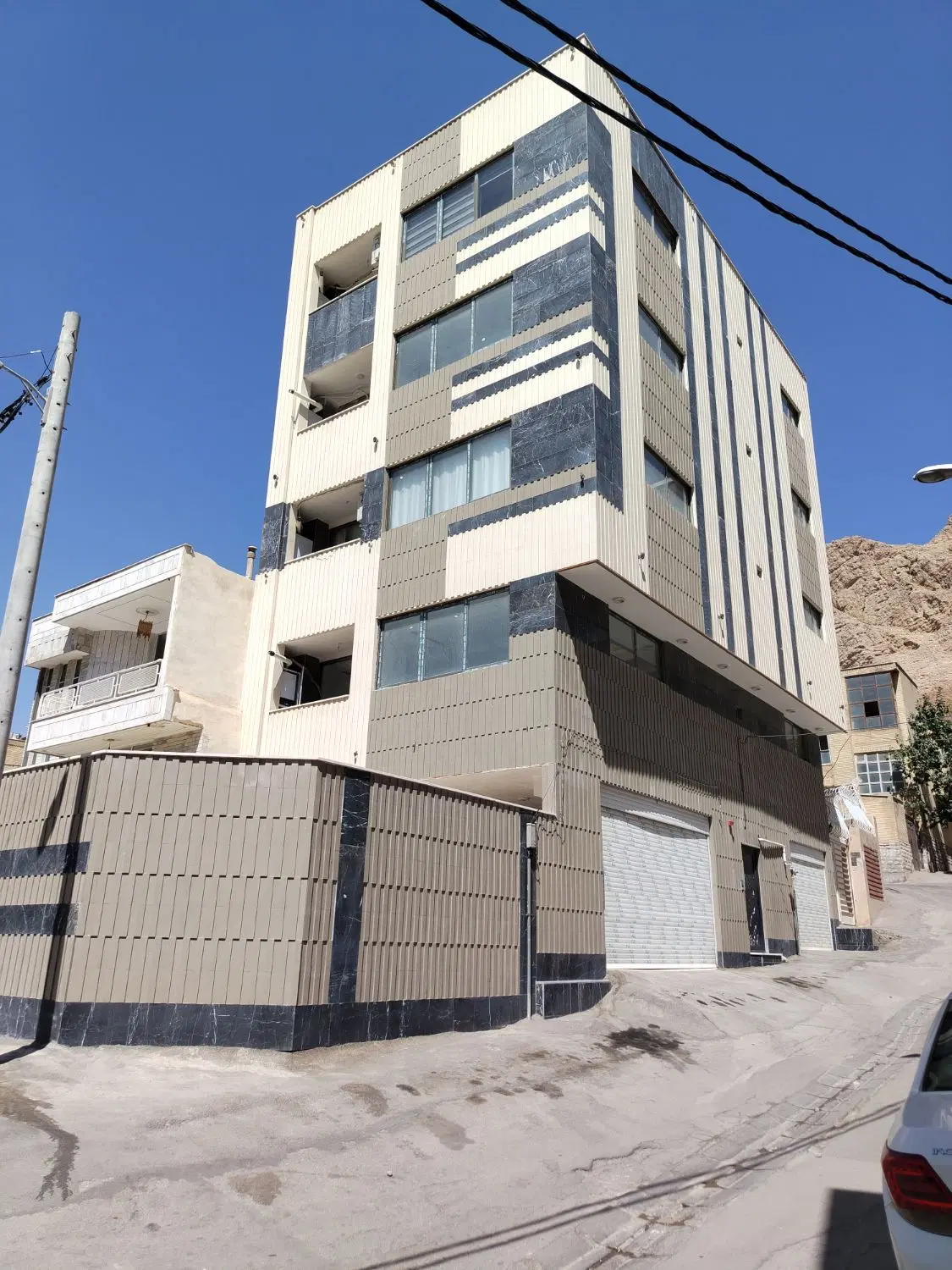 اپارتمان کلید نخورده شمالی غربی دو طرف نور