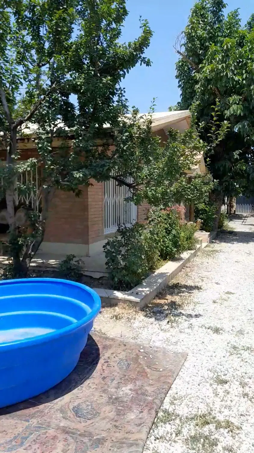 ۱۰۰۰متر باغ بنای قدیمی عرصه عیان تک برگ انشعابات