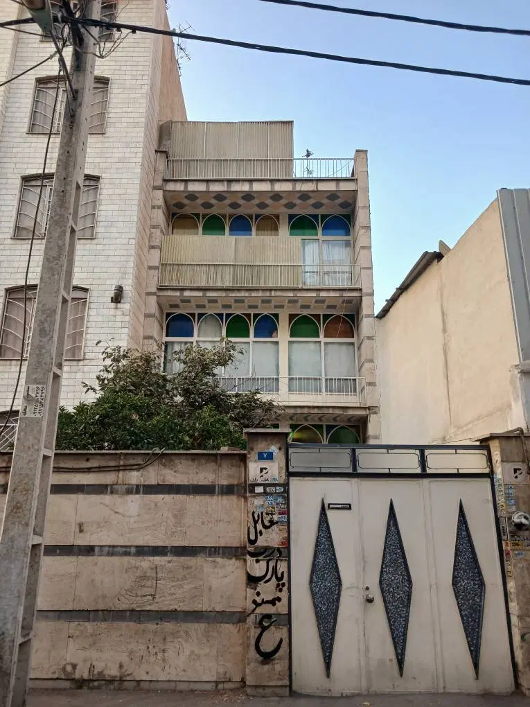 خانه کلنگی 120 متر میدان بنفشه یاخچی آباد