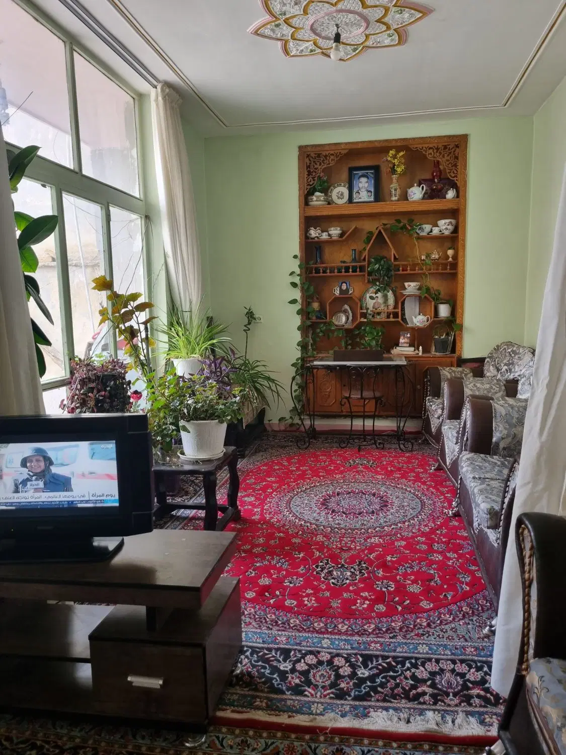 خانه دربست دوطبقه مجزا جهت فروش واقع در فلاورجان