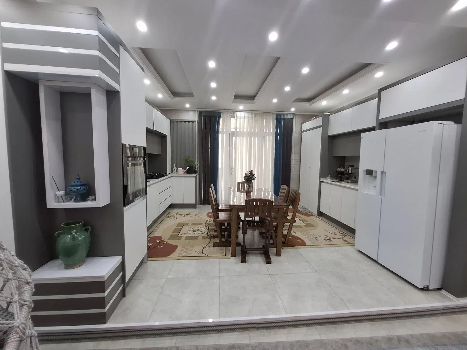 آپارتمان تک واحدی