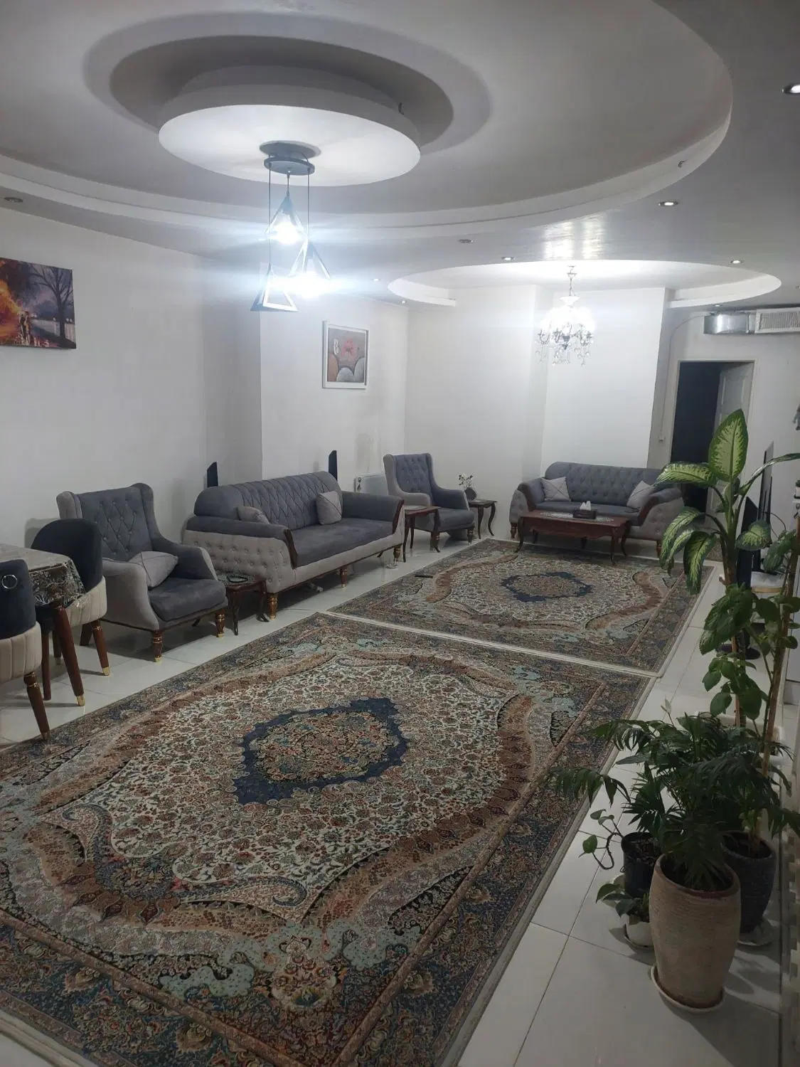 ۱۱۰متر  ،آسانسور دار ، خیابان تابان