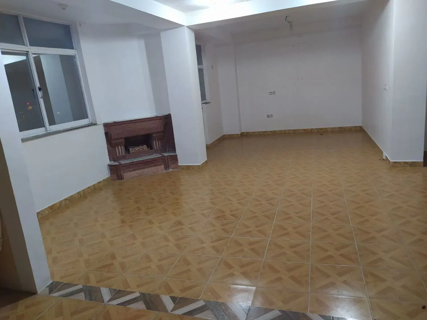 آپارتمان ۱۱۰ متری ساختمان آفتاب خواجه