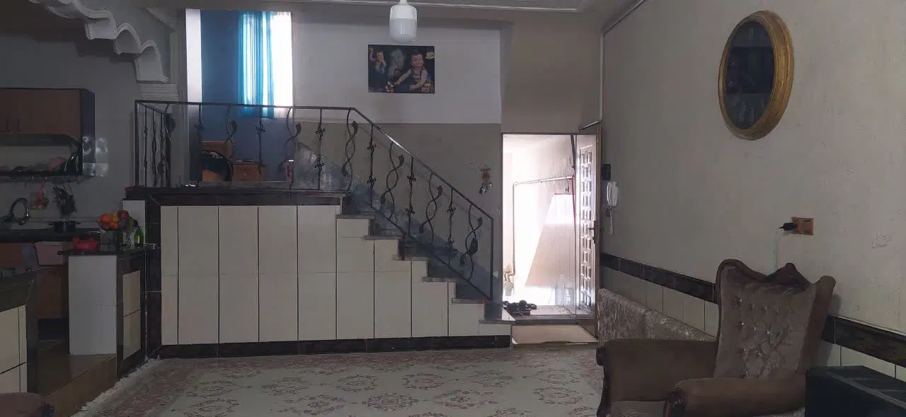 منزل ویلایی طبقه بالا شمالی