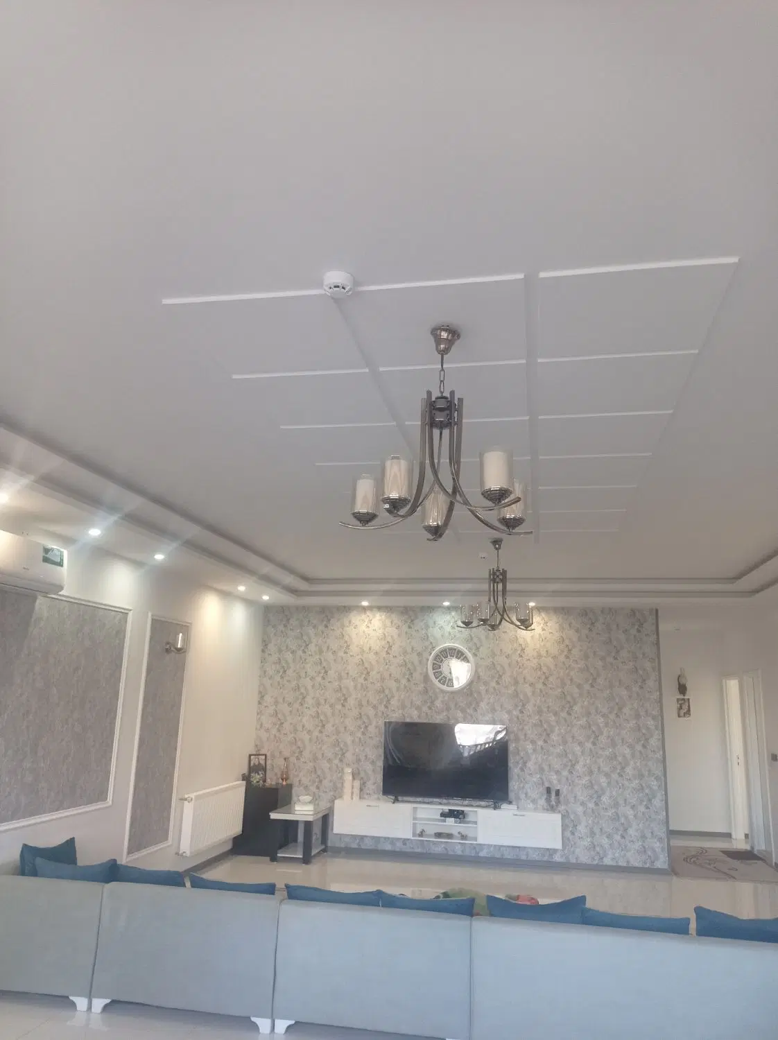 140مترزمین .100متر بنا .ویلای دربست
