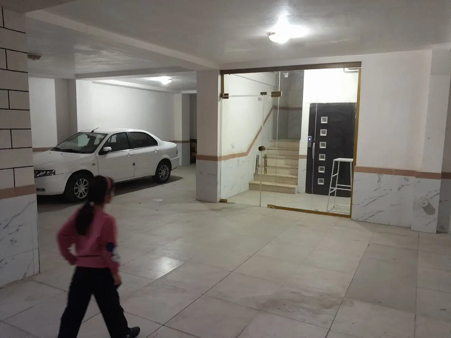 اجاره ۹۴ متری شهرک دانش