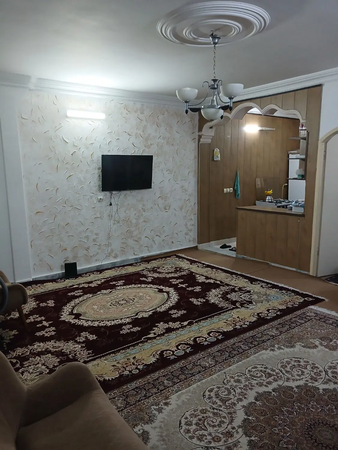 ۸۰مترطبقه اول با پارکینگ موسوی قوچانی۳۰سویزی۹