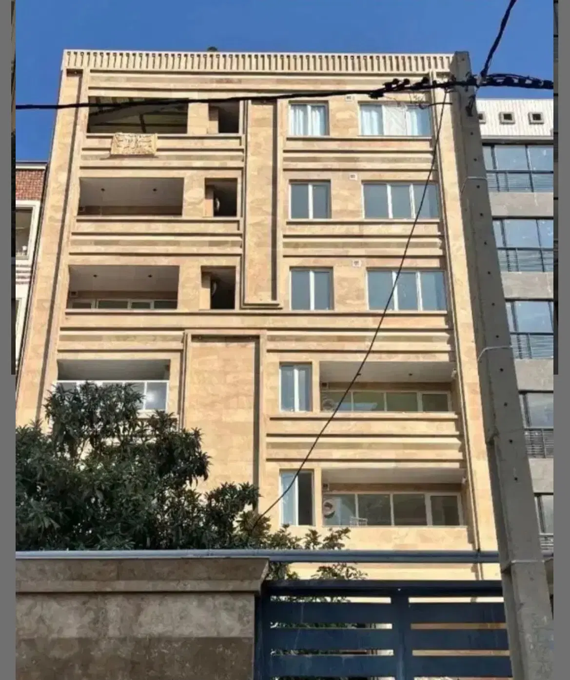 فروش آپارتمان دوخوابه 110 متری