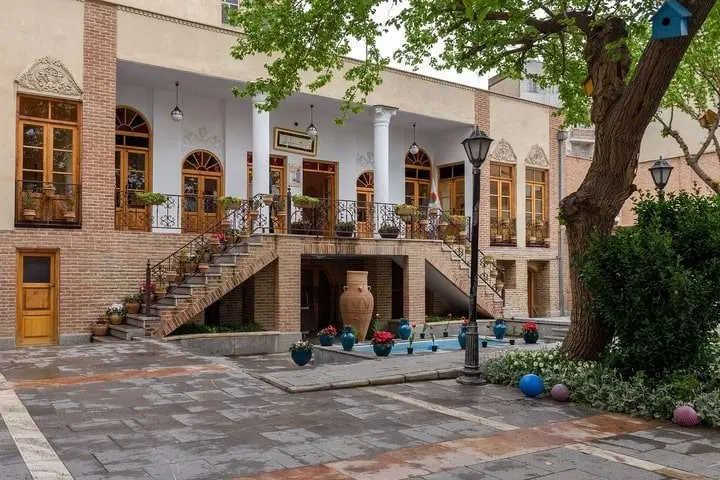 اجاره خونه قدیمی برای کافه رستوران سنتی
