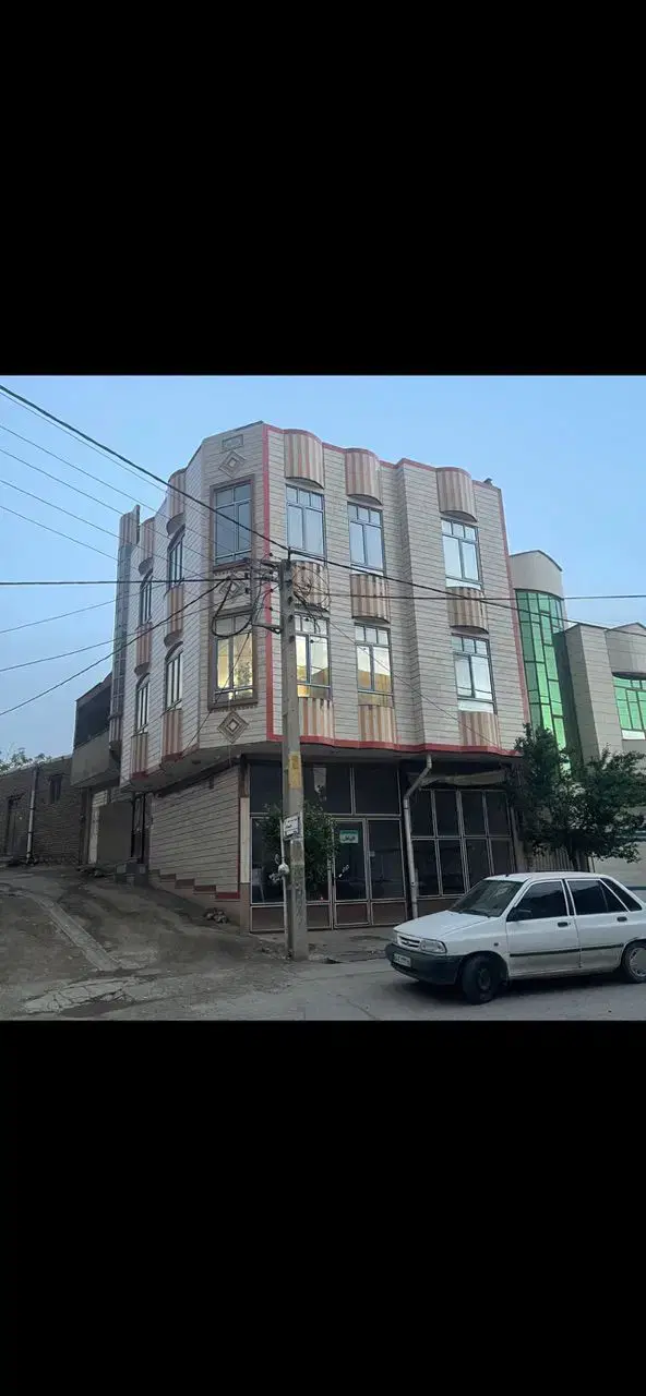 منزل سه طبقه مسکونی تجاری
