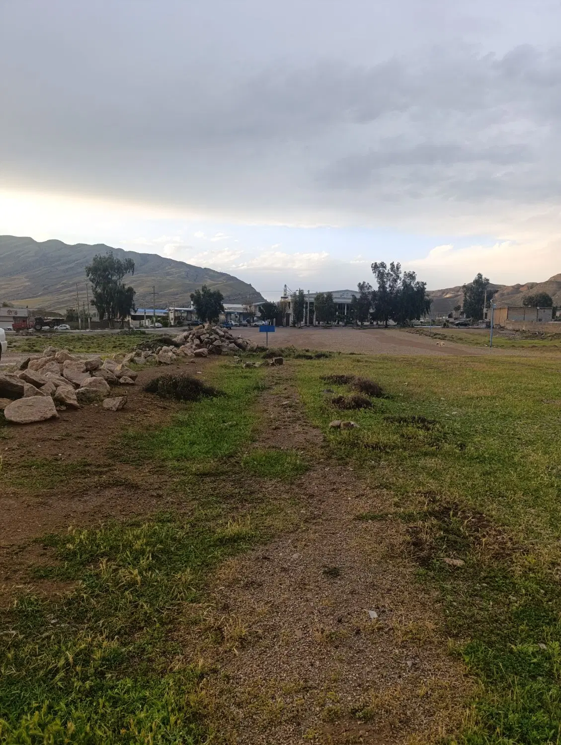 زمین مسکونی