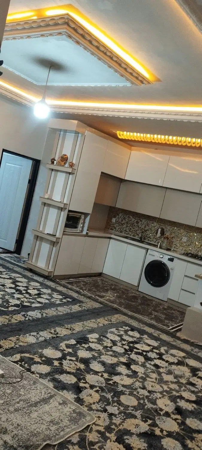 شهرک رجایی سی متری سوم خیابان حافظ سمت راست