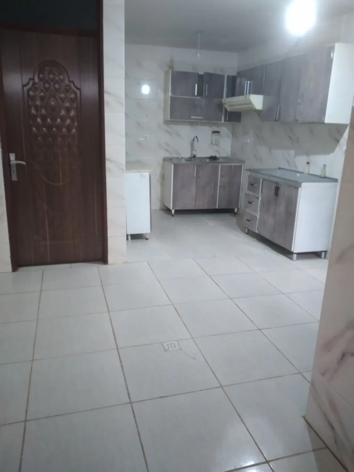 زیرزمین اجاره ای تمیز