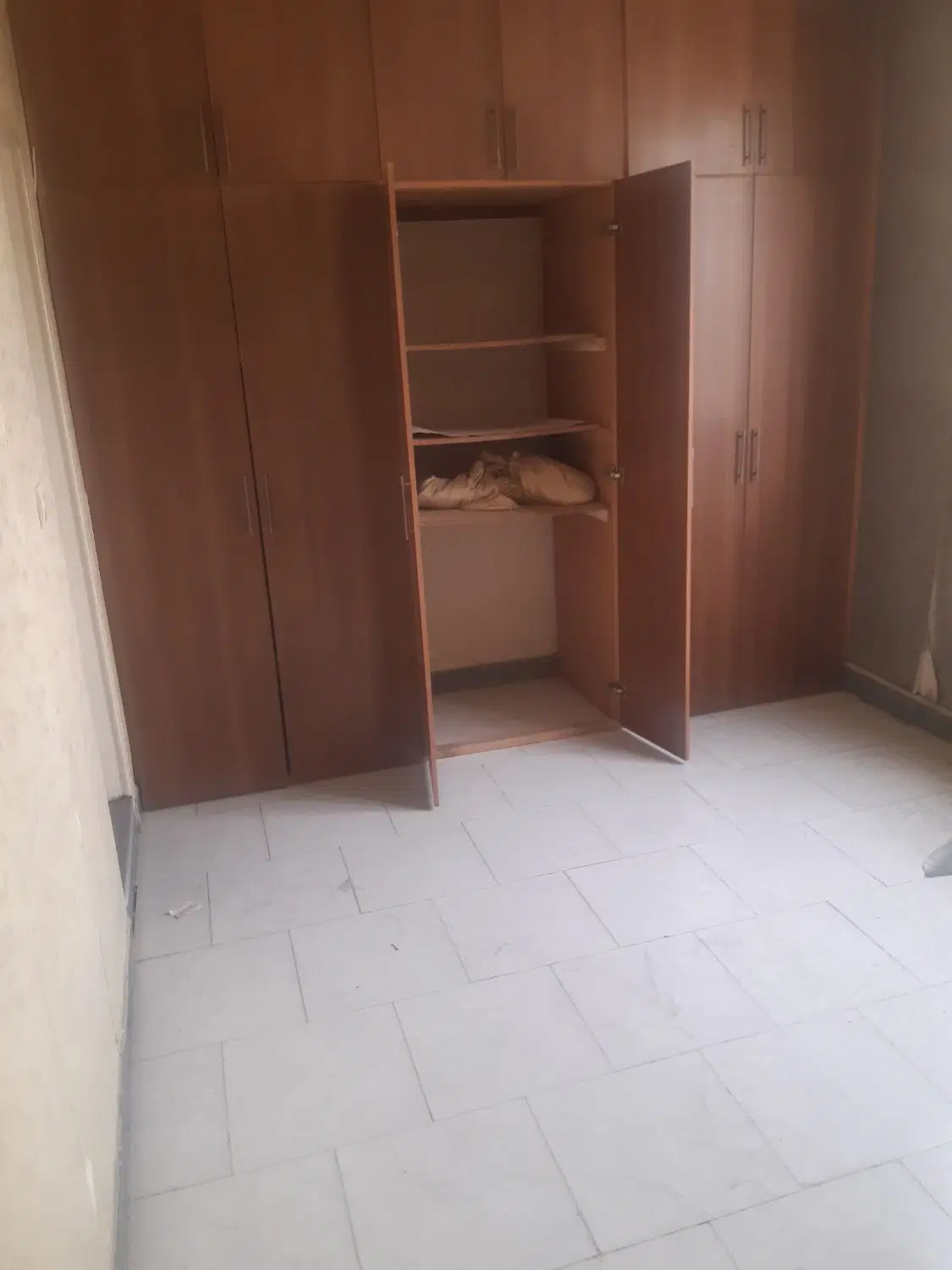 اپارتمان اجاره ای ط سوم چمران اول