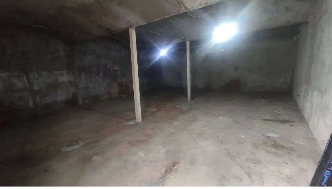 120متر انبار
