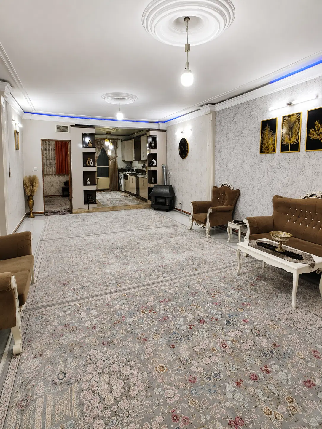 خانه 105 متری 3 طبقه