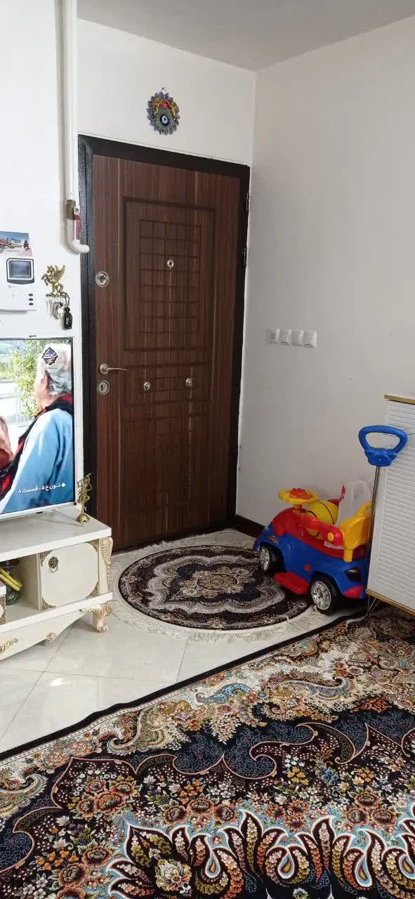 فروش آپارتمان ۹۰ متری شهدای صفری نامدار ۵