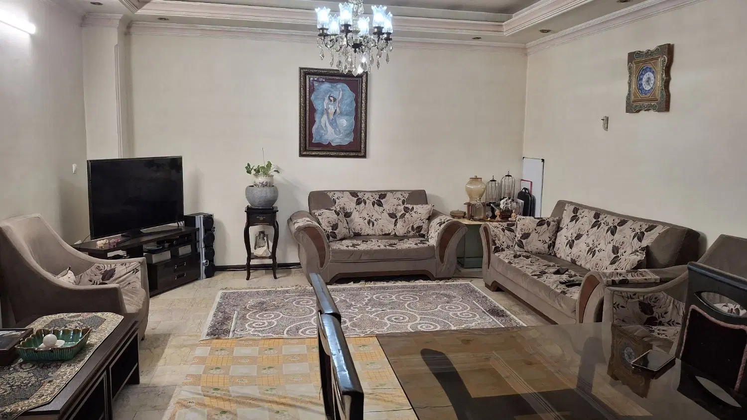 ۷۵ متری _دو خواب_تک واحدی_اسانسوردار_پارکینگدار