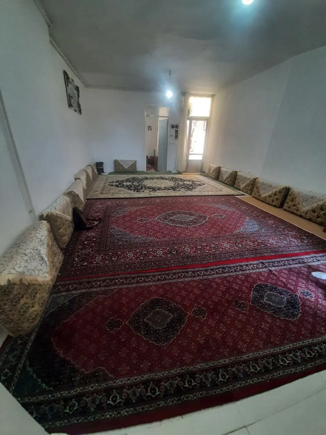 ملک تک واحدی قلعه چهارلان جلو ملک ۸ متر