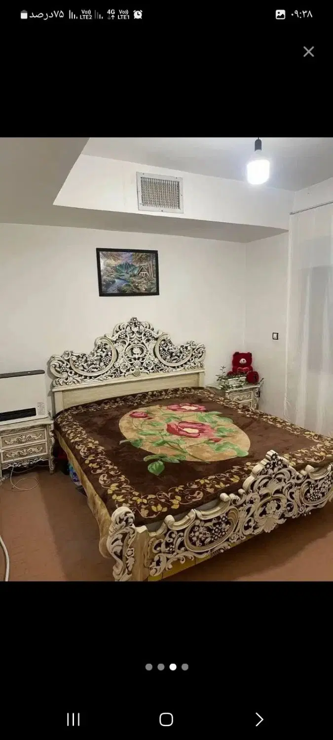 پشت بیمارستان