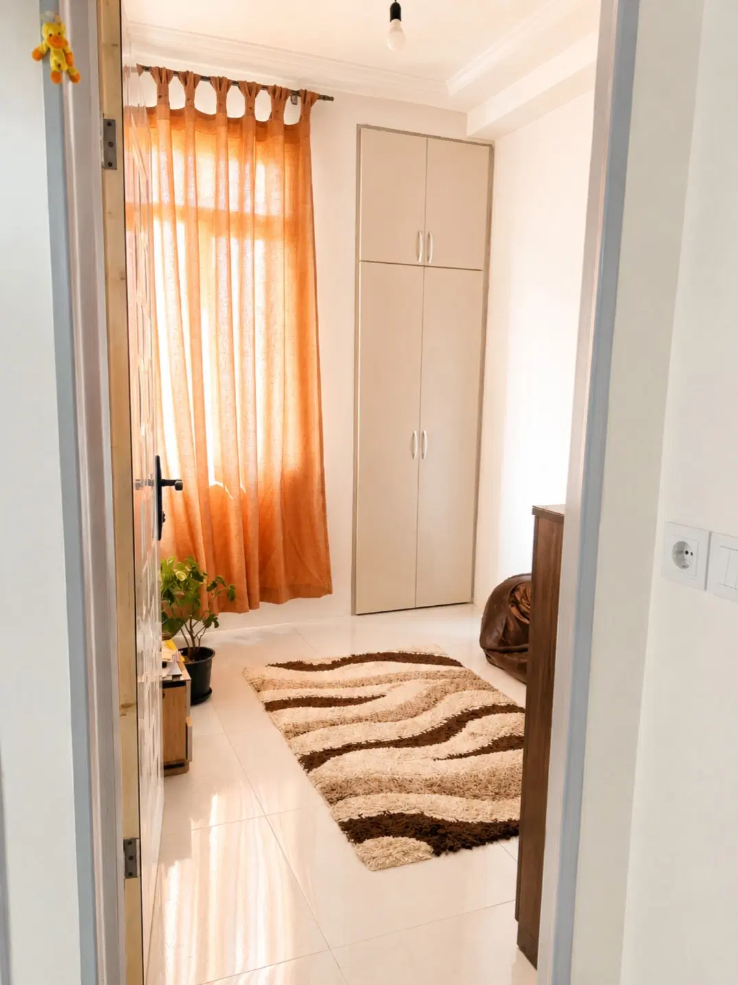 ۷۵متر دوخواب نوساز گرمایش از کف کولرگازی