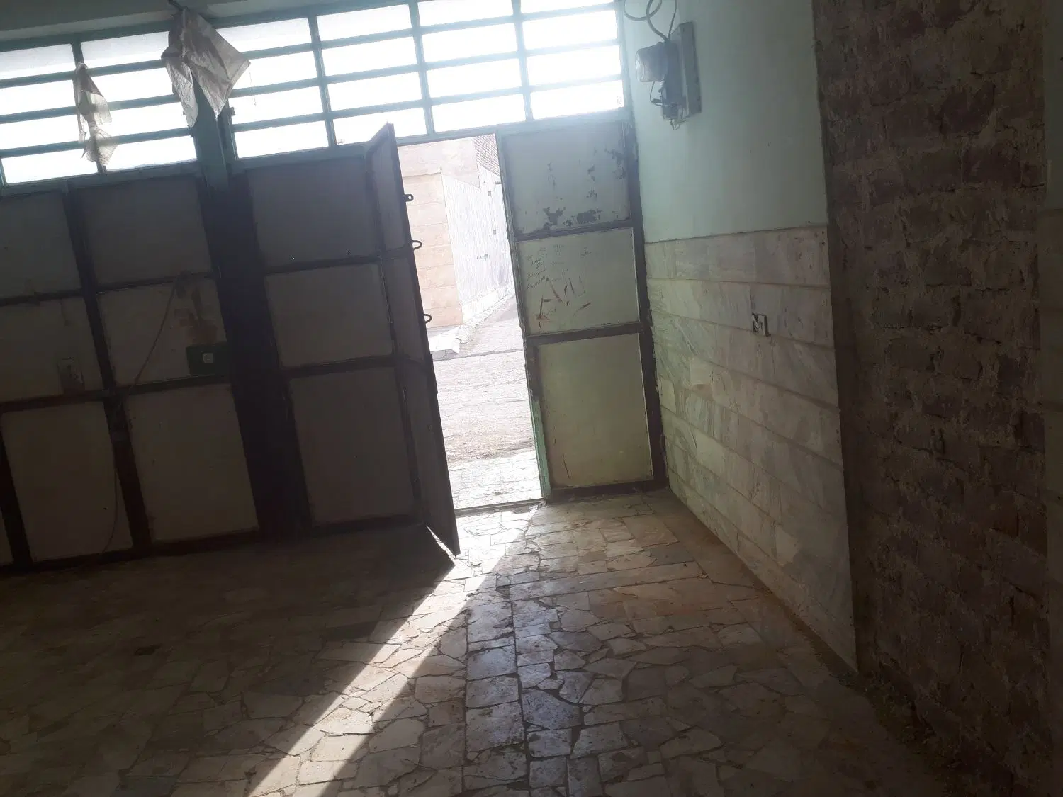 مغازه 35 منری