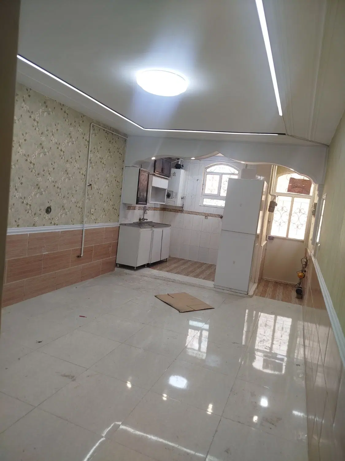 منزل ۶۰‌متری سند دار