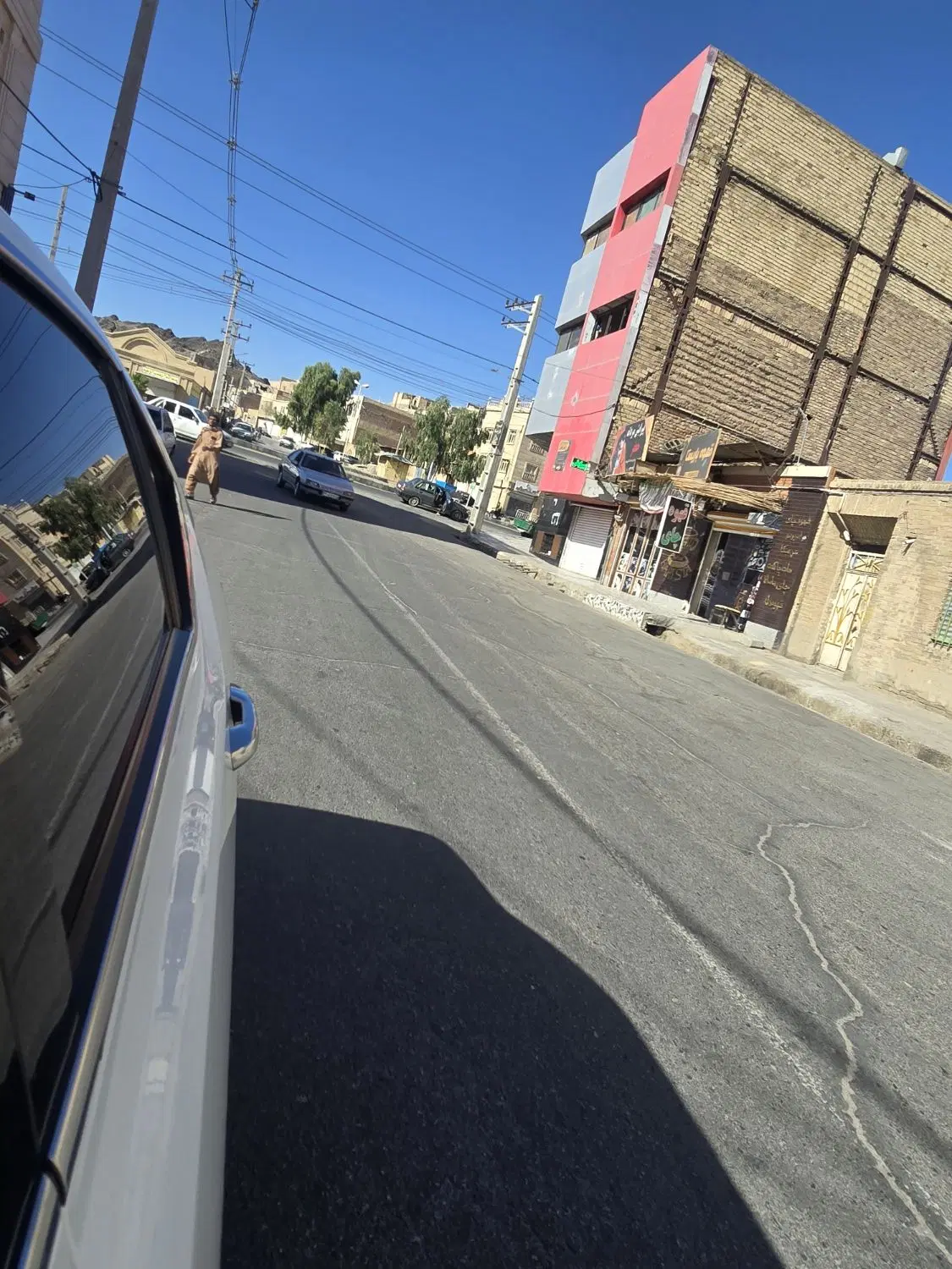 احاره ملک تجاری تقاطع میرحسینی و شریعتی