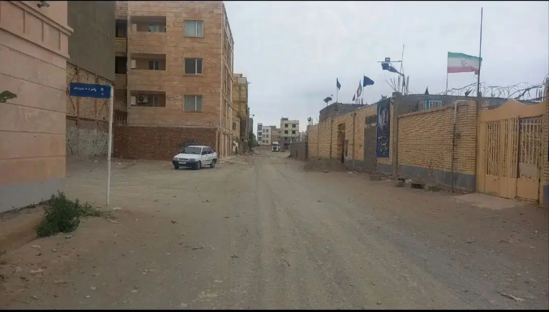 زمین فروشی پشت براسان