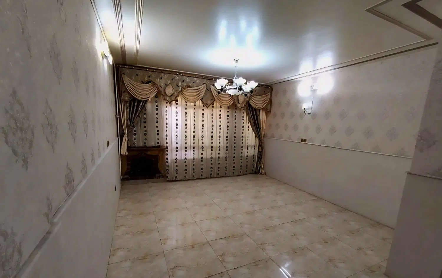 فردوسی  * ۷۵ متر *