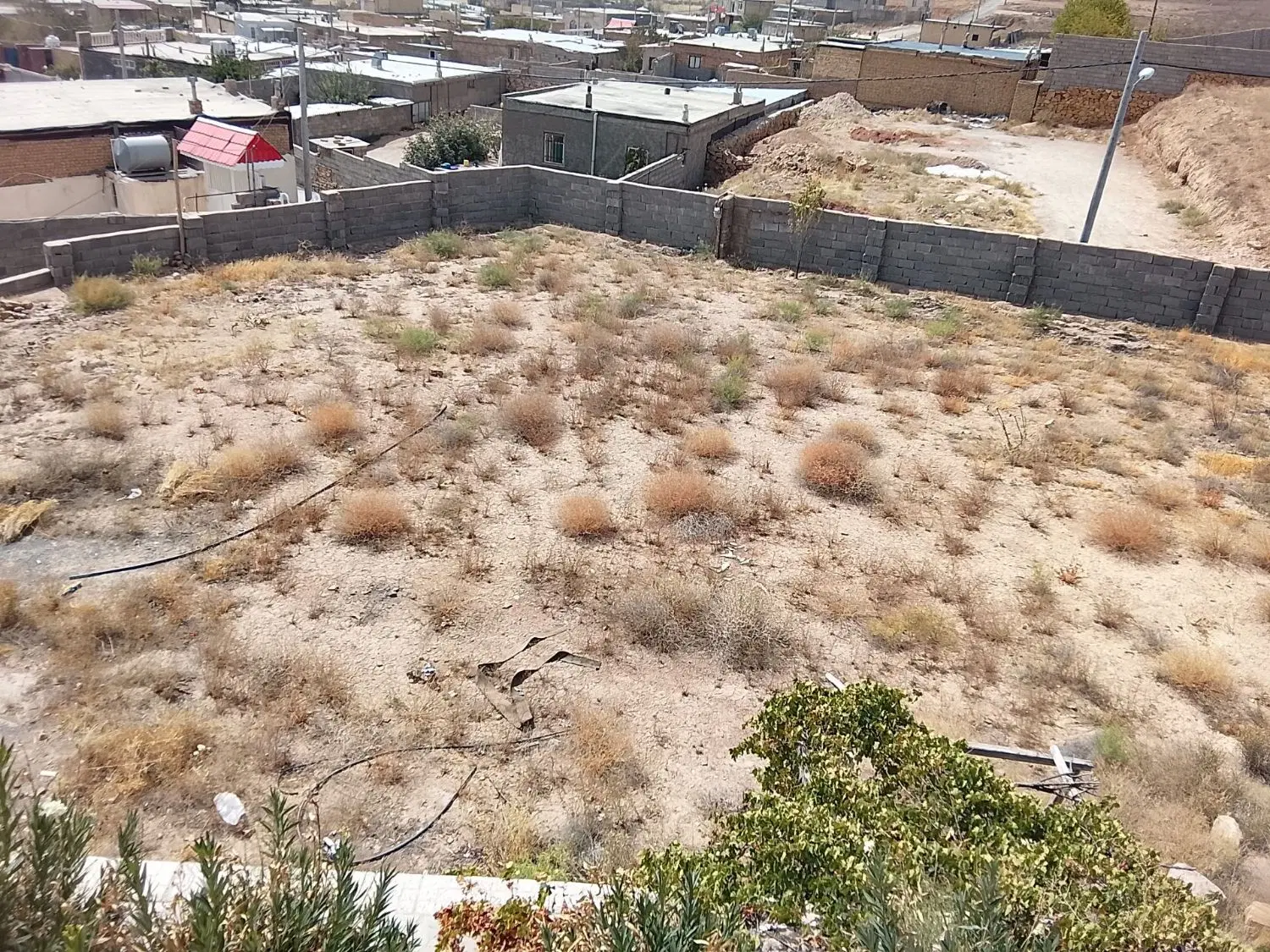 زمین مسکونی