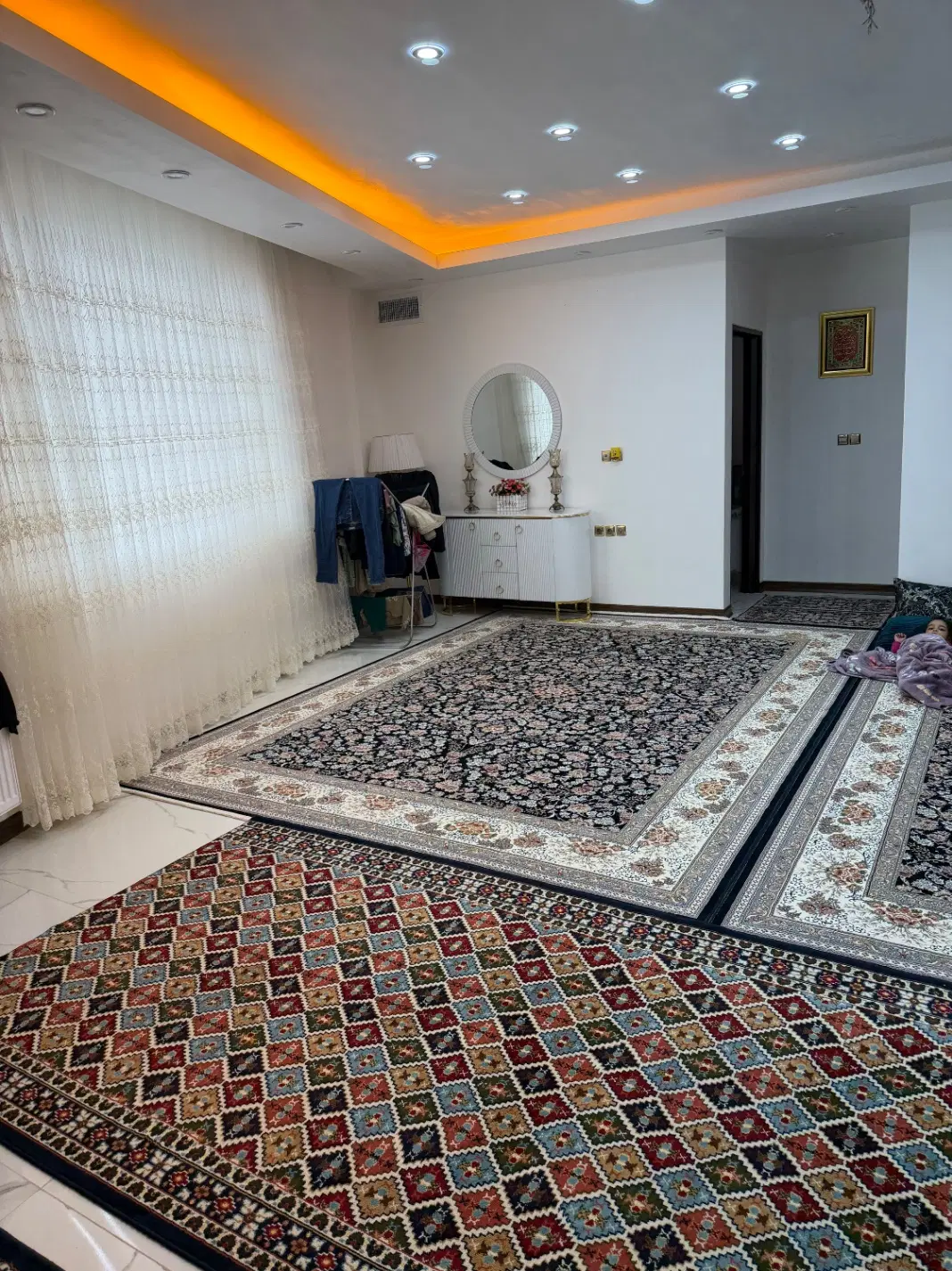 واحد اپارتمان کلید اول مرغداری