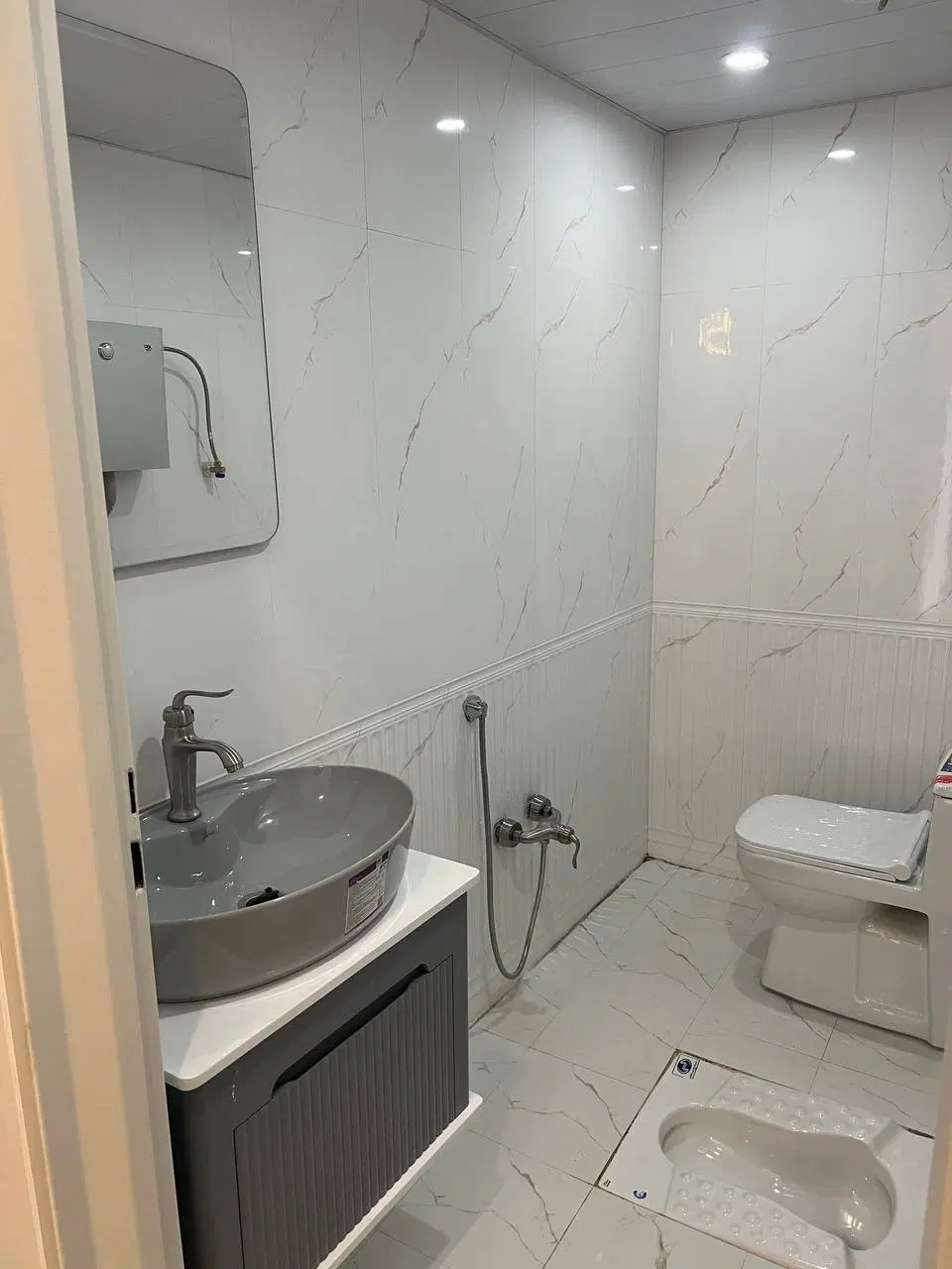 ۴۲ متر بینظیر رو به نما غرق نور