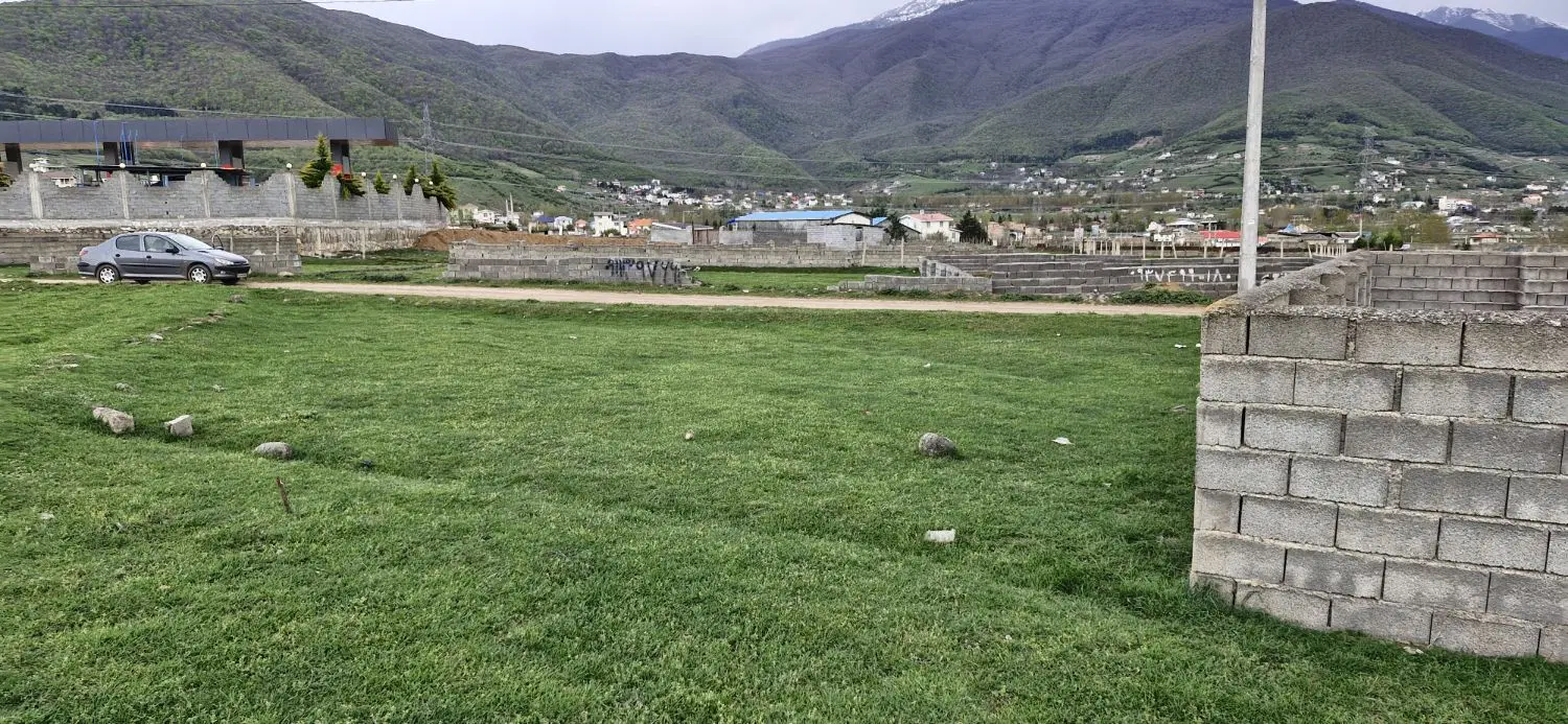 ۲۶۰ زمین نزدیک خیابان اصلی