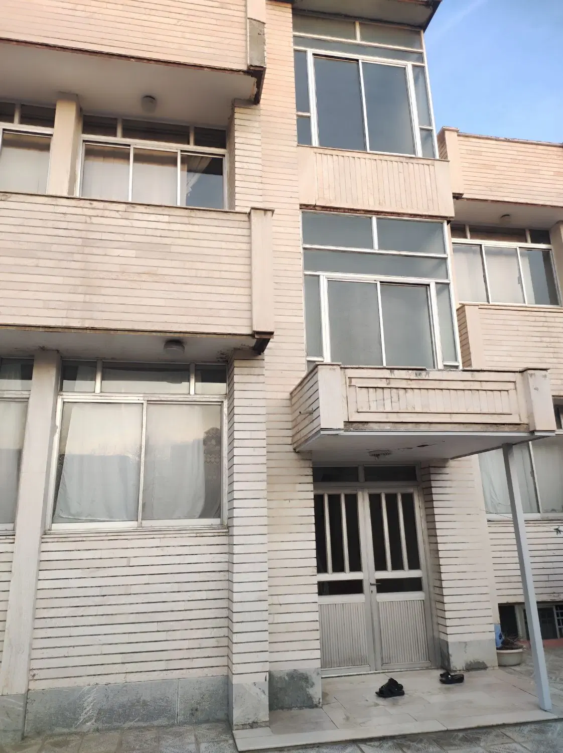 خیابان صایب تبریزی ورازی