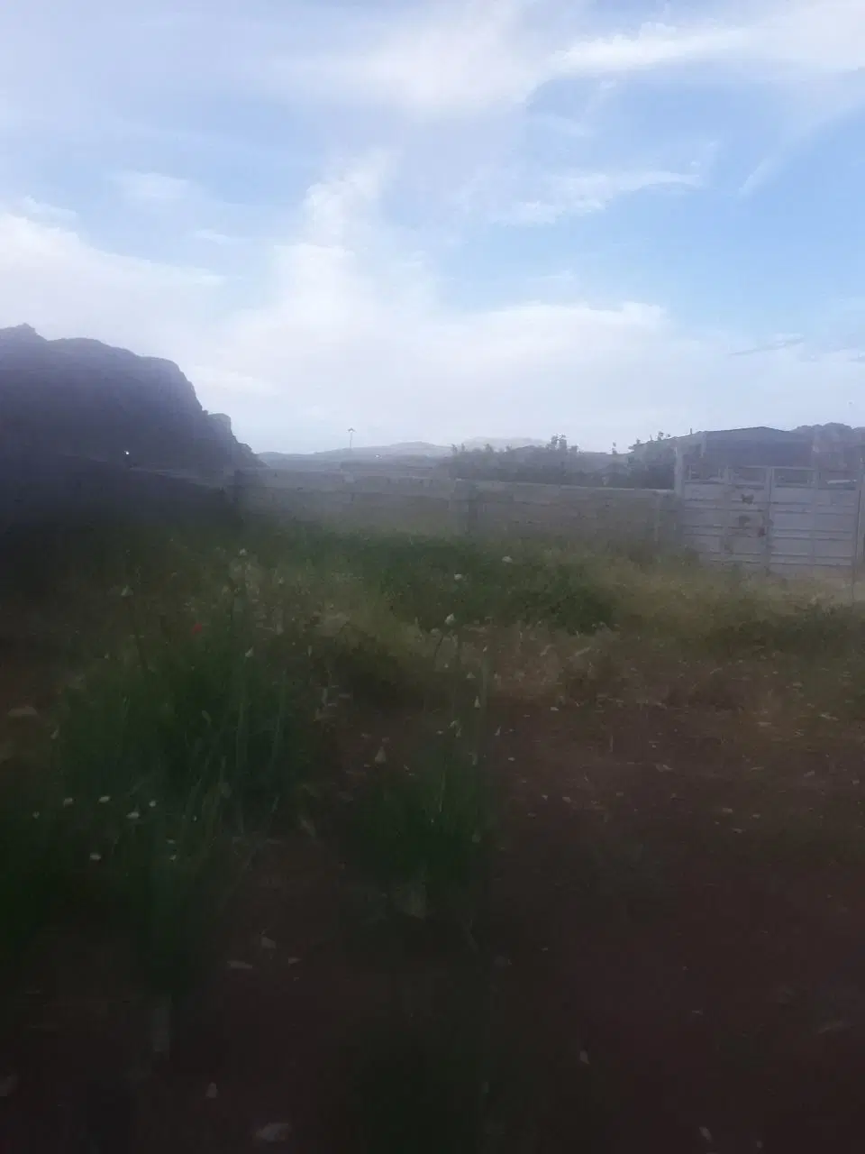 فروش باغ حصار کشی شده در قلعه سنگی روستای فرهمند